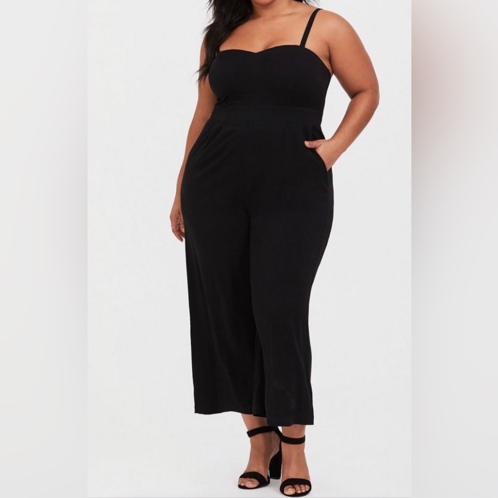 ✂️✂️ FINAL MARKDOWN Torrid Black Romper-Size 4 ✂️✂️